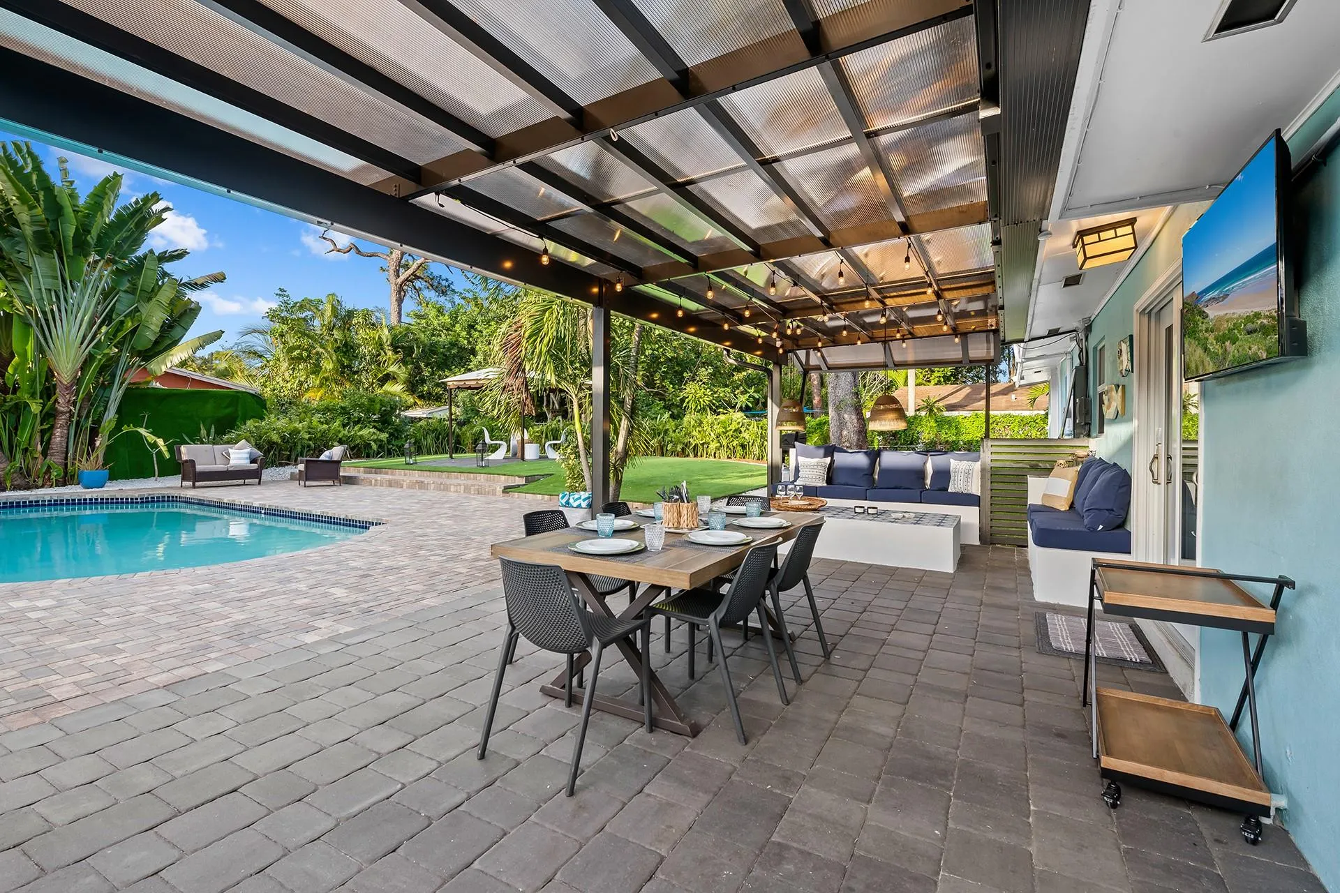 1813 SW 10th Ct
