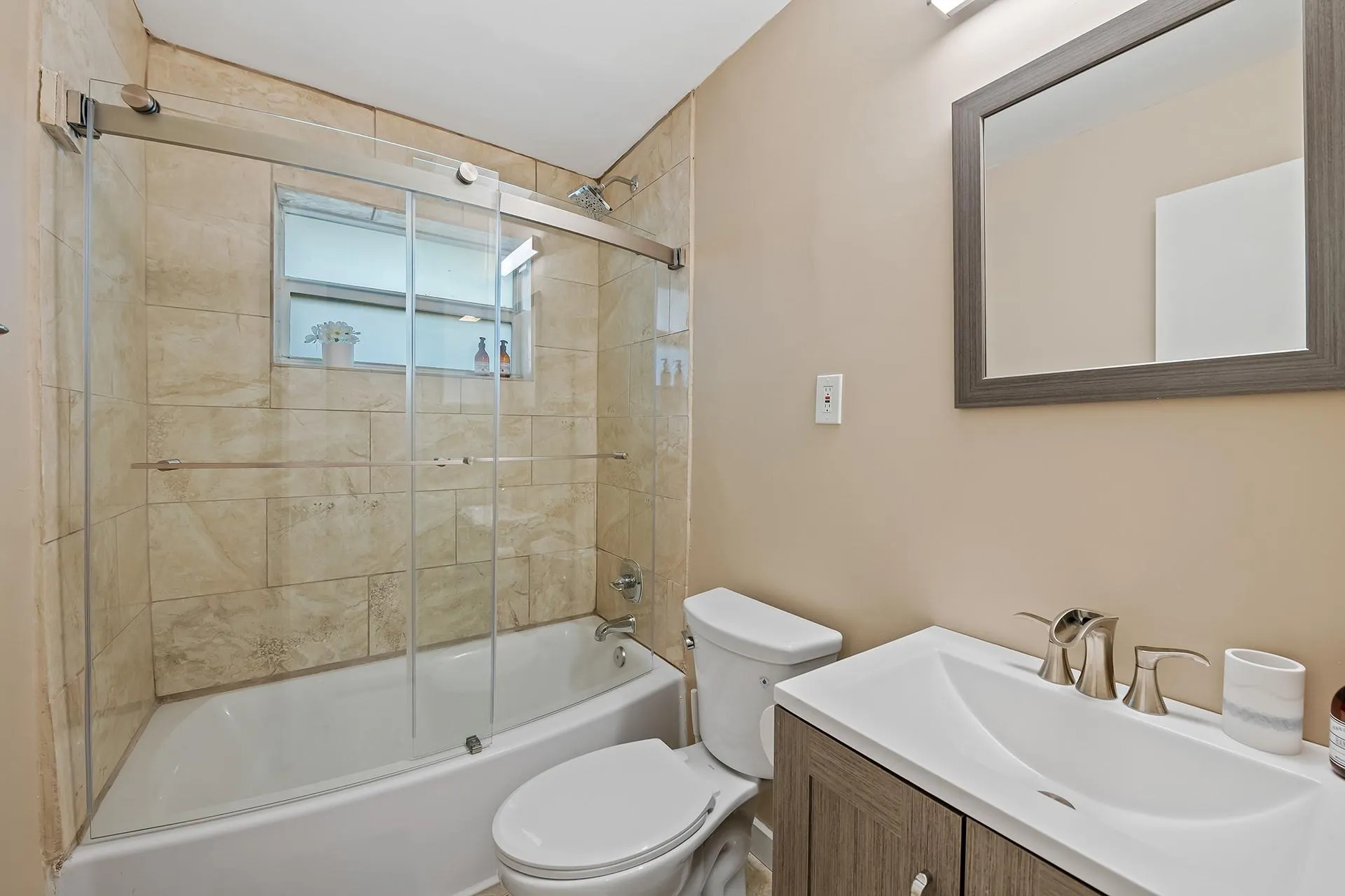 1813 SW 10th Ct