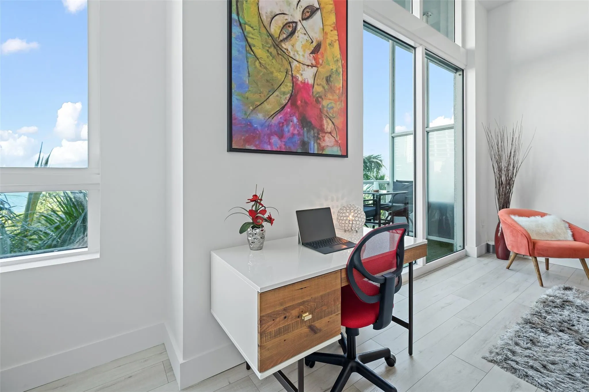 1900 N Bayshore Dr, #706
