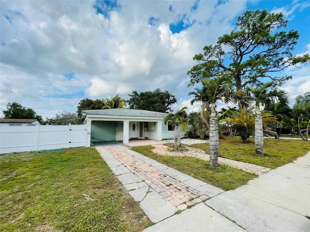 2231 SW 14th St