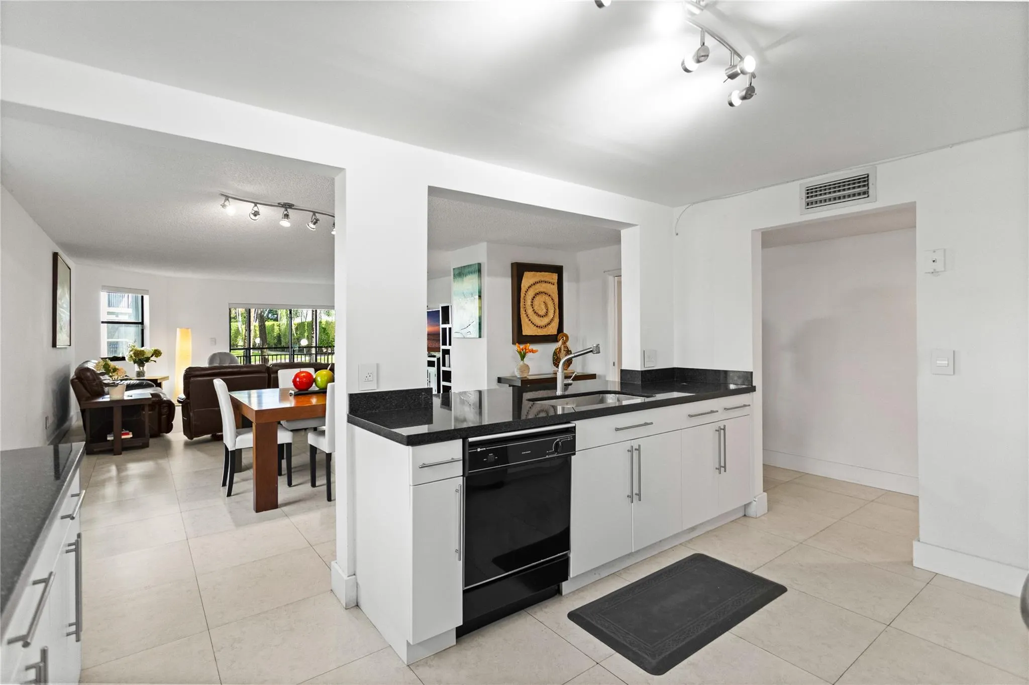 16051 Blatt Blvd, #101
