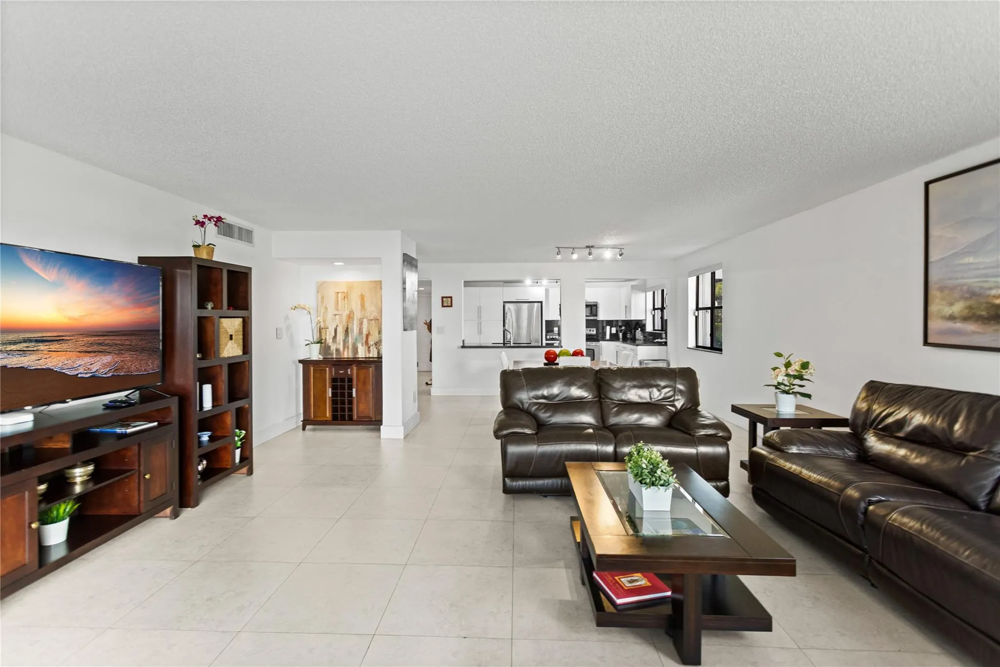 16051 Blatt Blvd, #101