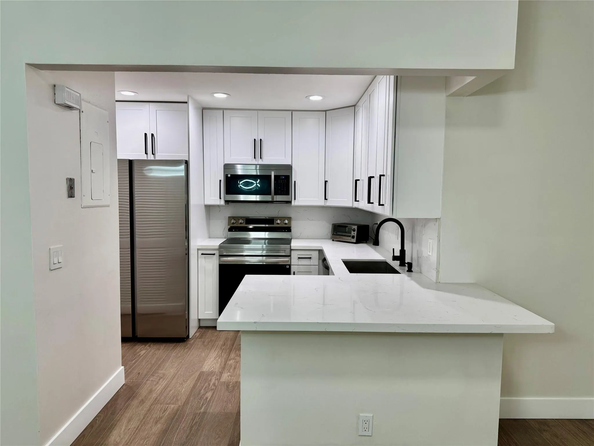 84 Centennial Ct