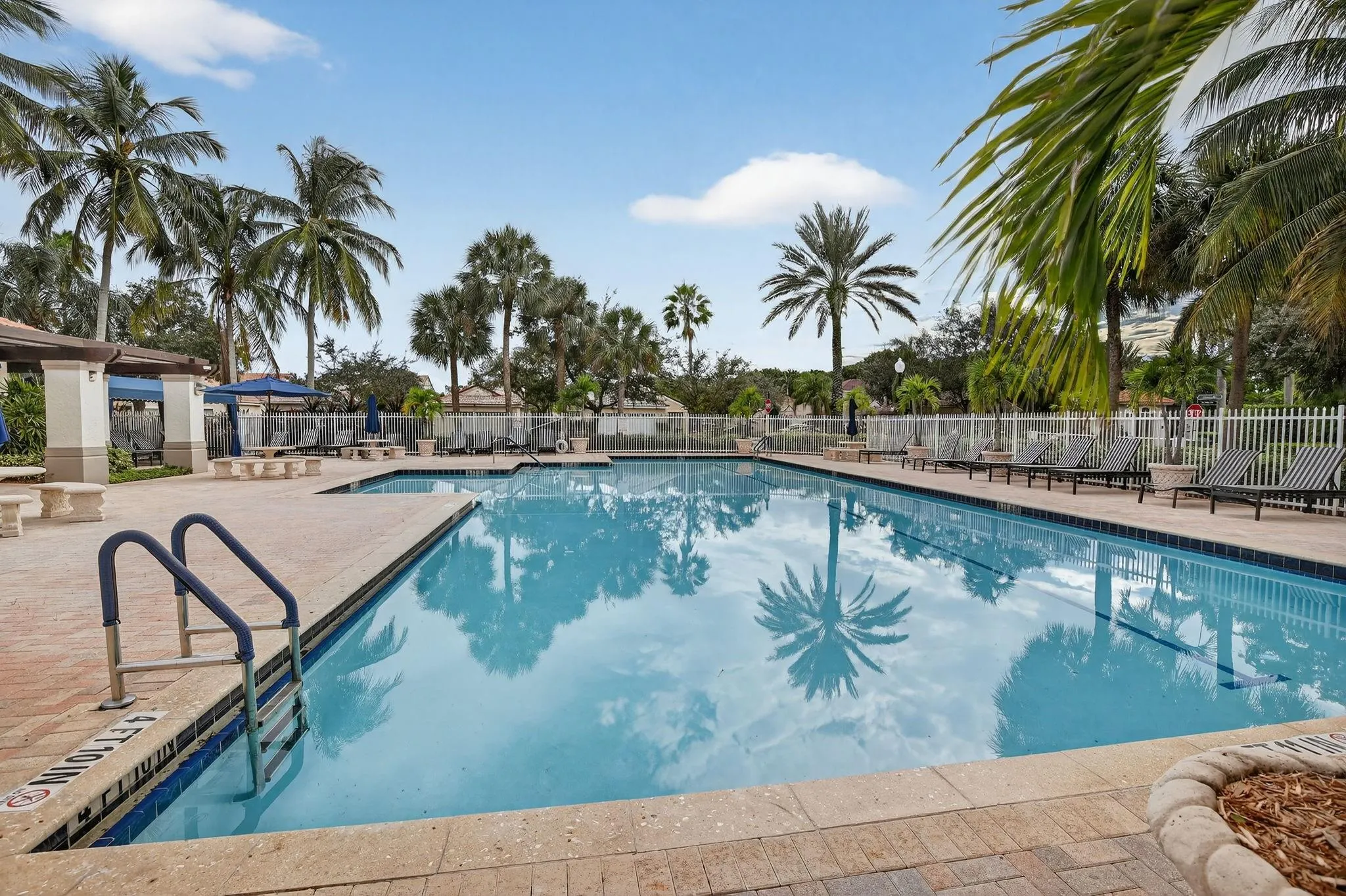 1291 Sorrento Dr, #1291