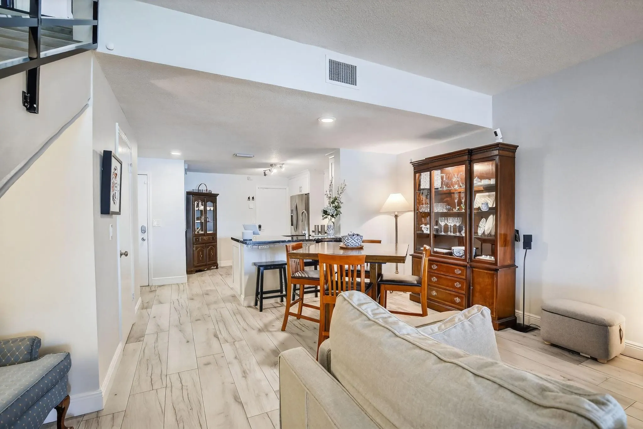 1291 Sorrento Dr, #1291