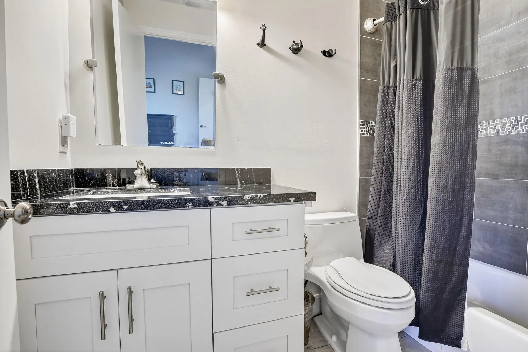 1291 Sorrento Dr, #1291