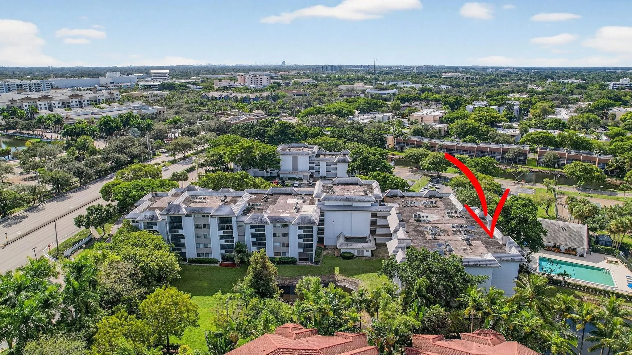 711 N Pine Island Rd, #319