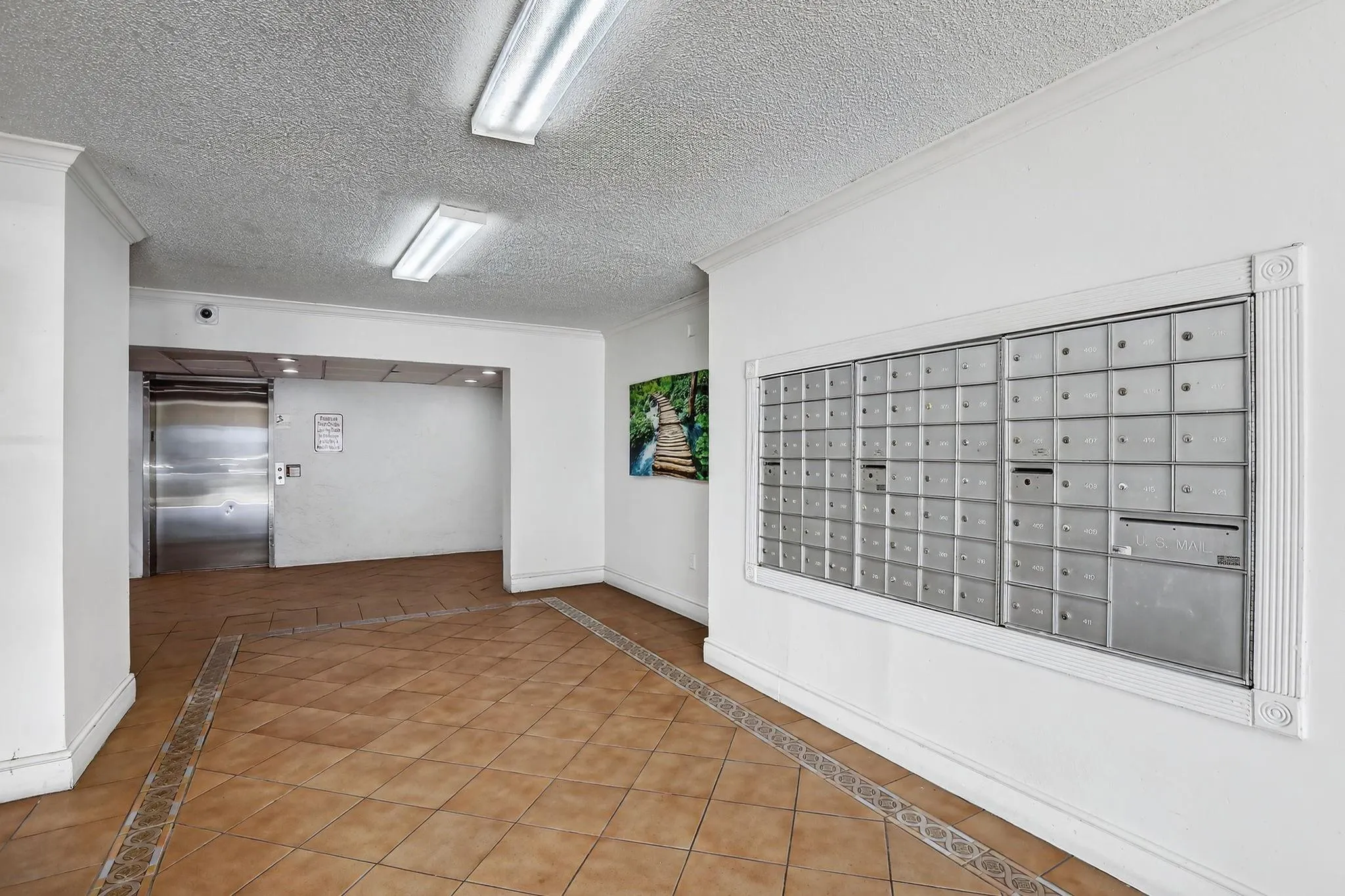 711 N Pine Island Rd, #319