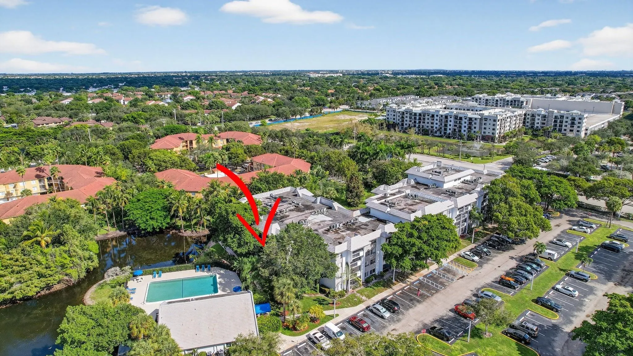 711 N Pine Island Rd, #319