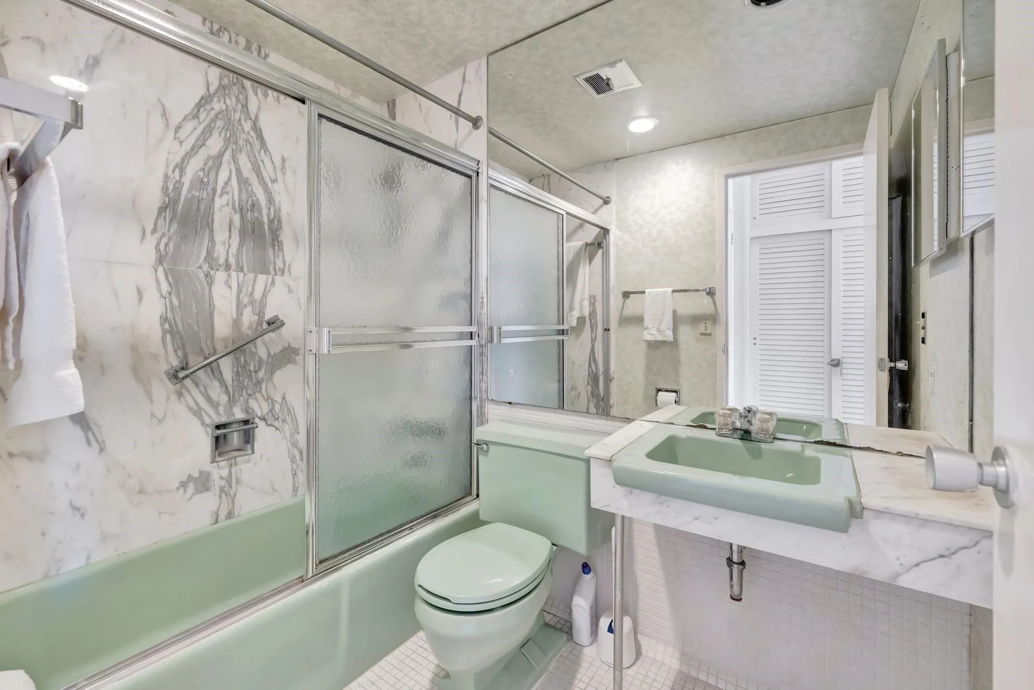 3300 NE 36th St, #609