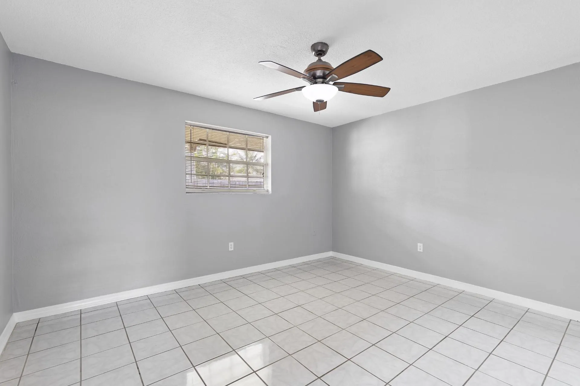 821 Tequesta Street, #1