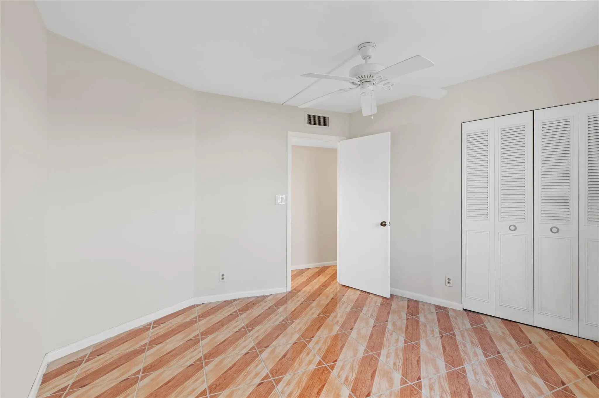 720 Bayshore Dr, #701