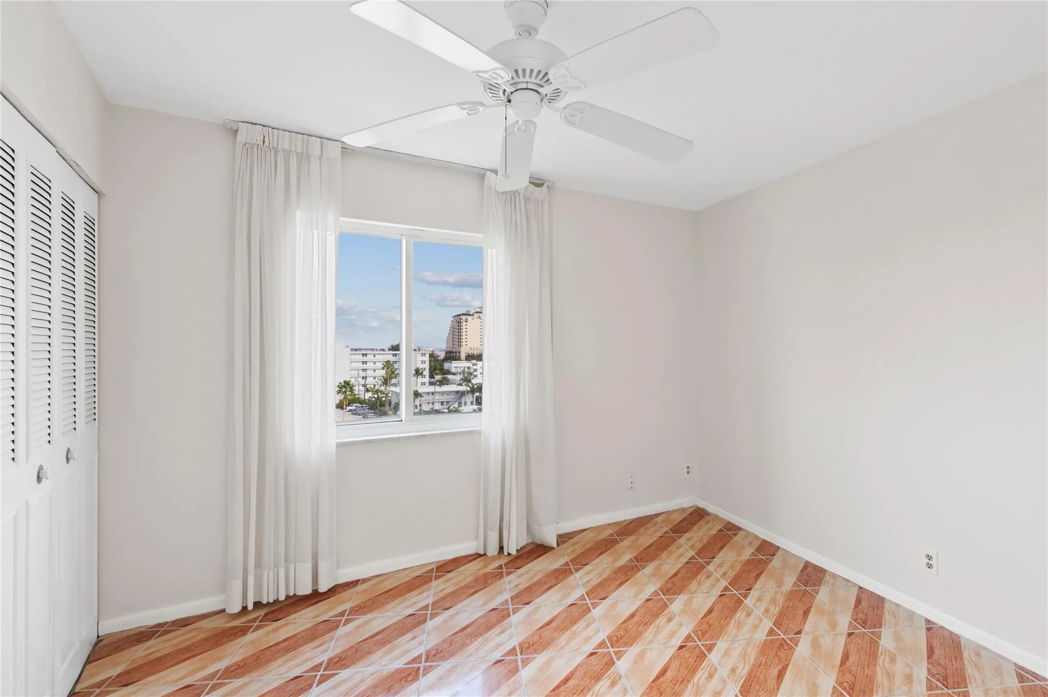 720 Bayshore Dr, #701