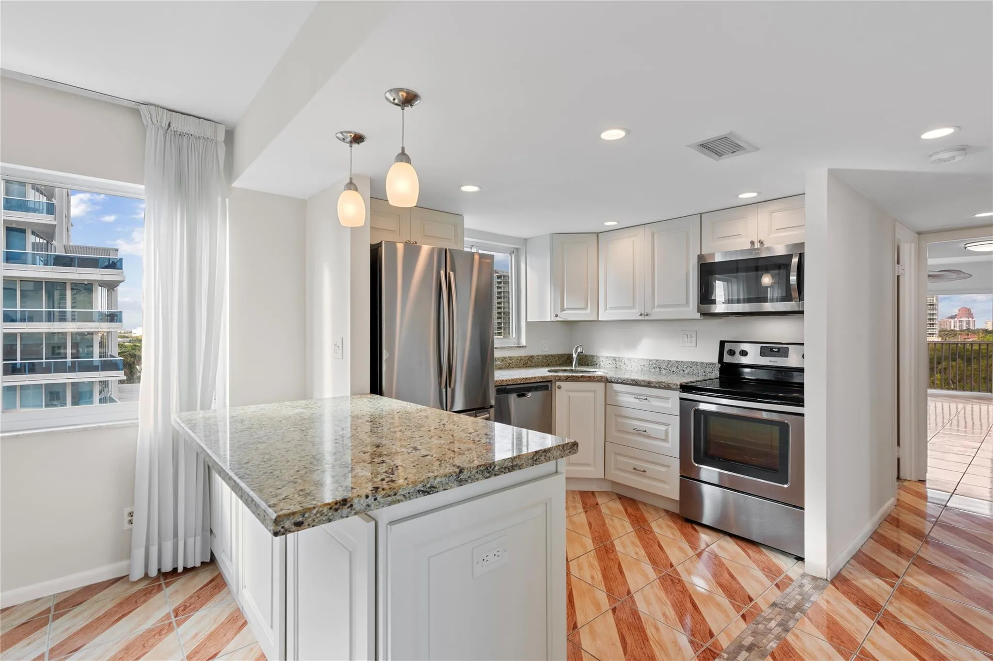 720 Bayshore Dr, #701