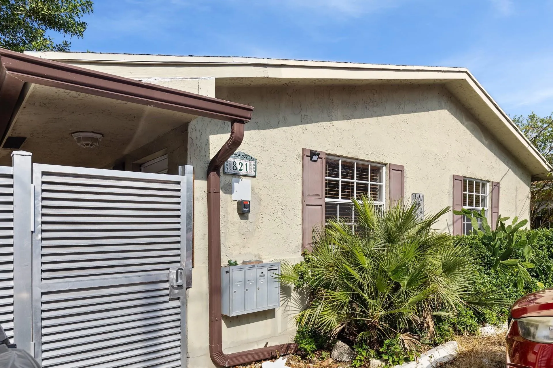 821 Tequesta Street, #1