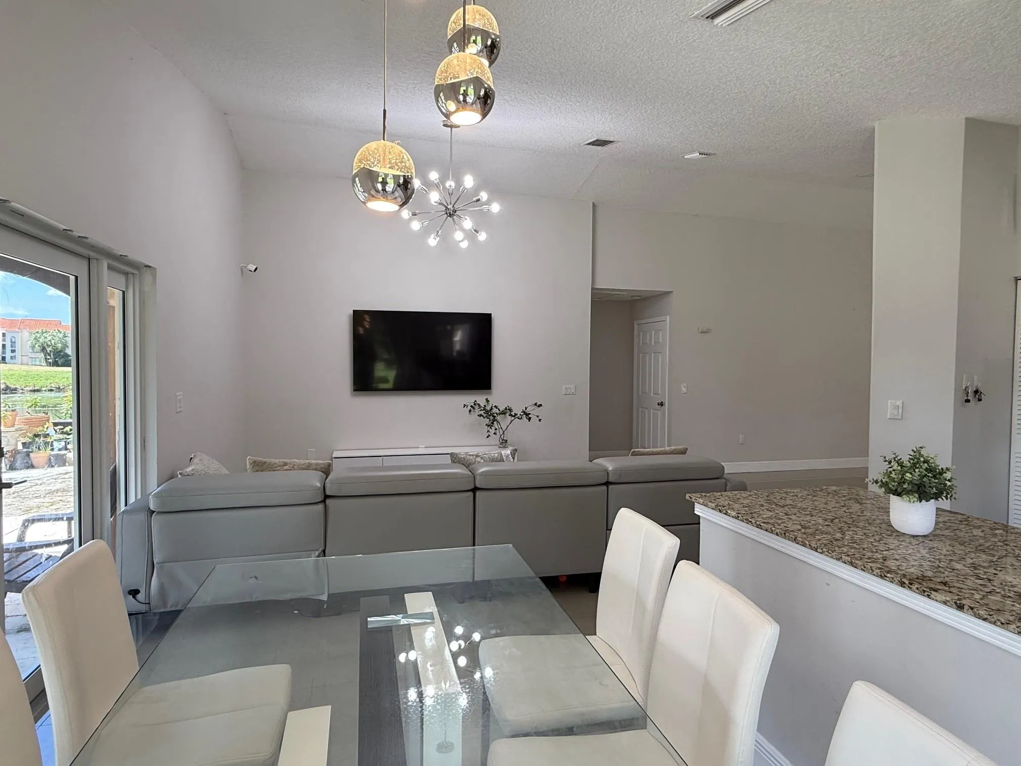 7160 NW 30 Court