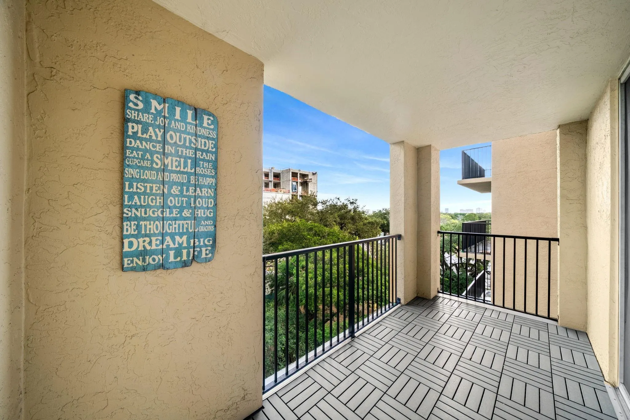 520 SE 5th, #2406