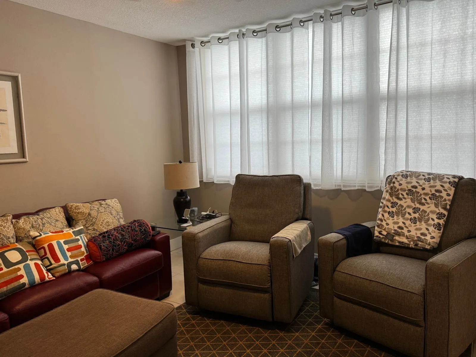 3510 OAKS WAY, #702