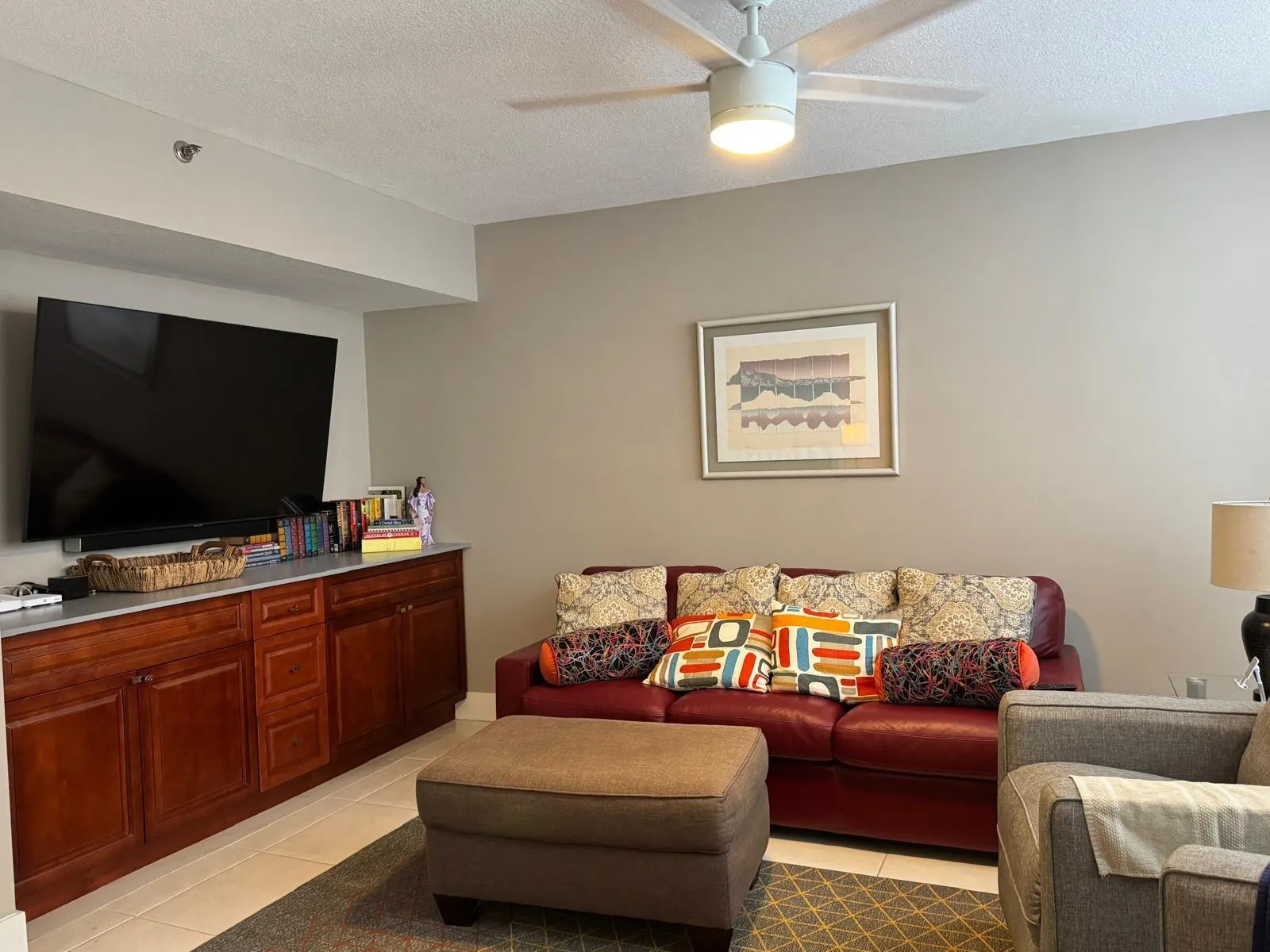 3510 OAKS WAY, #702