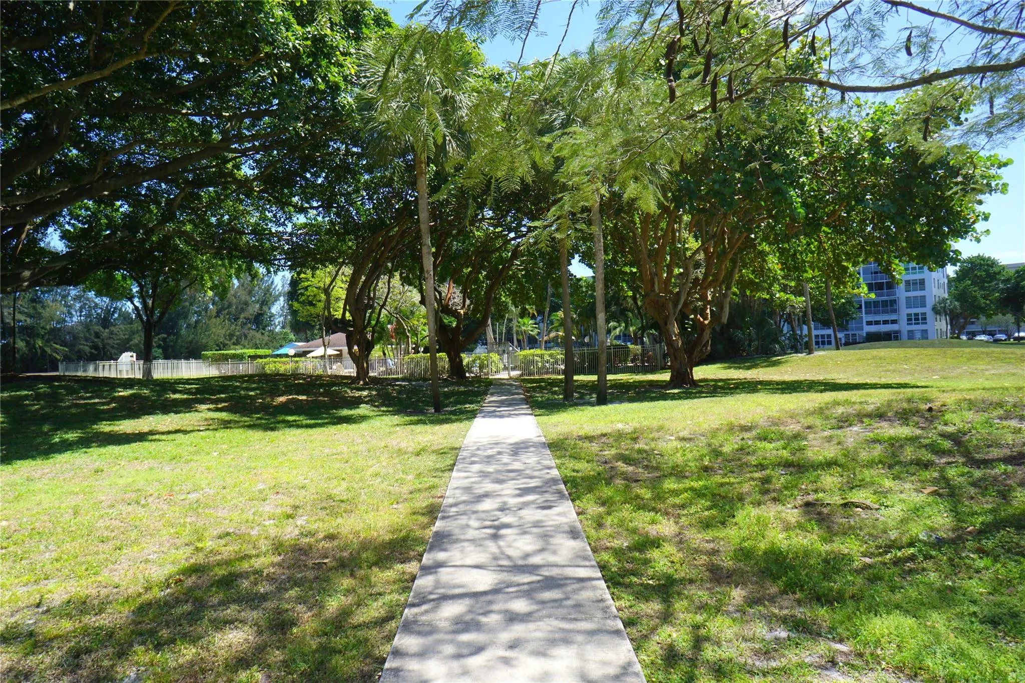 2600 S Course Dr, #410