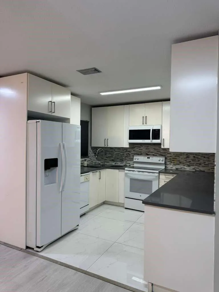 3167 Cocoplum Cir, #3381