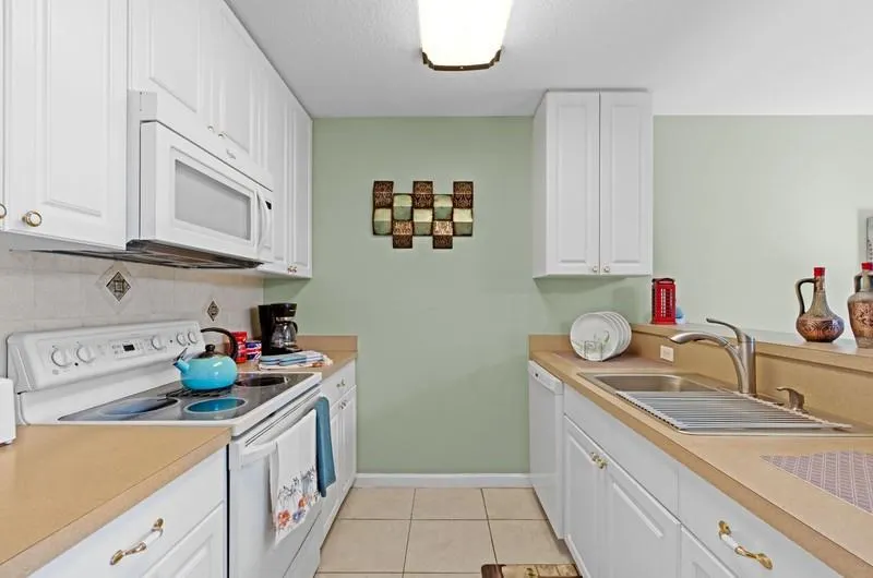 12816 Woodmill Dr