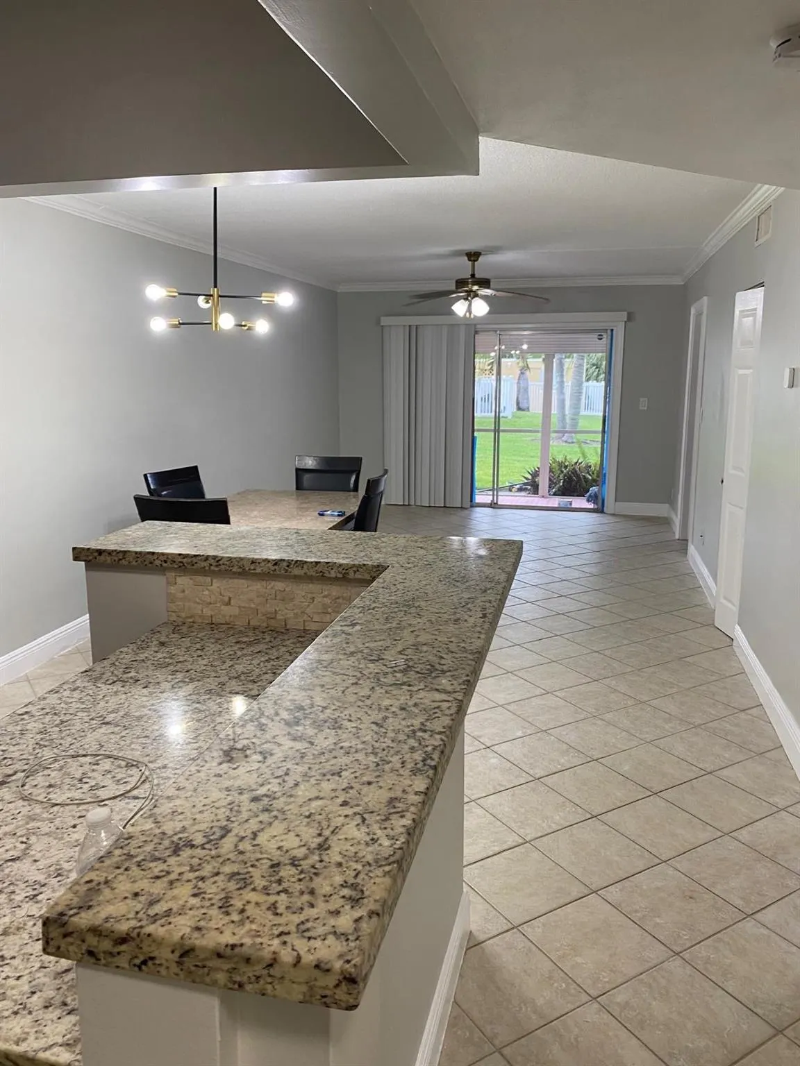 4200 Crystal Lake Dr, #115