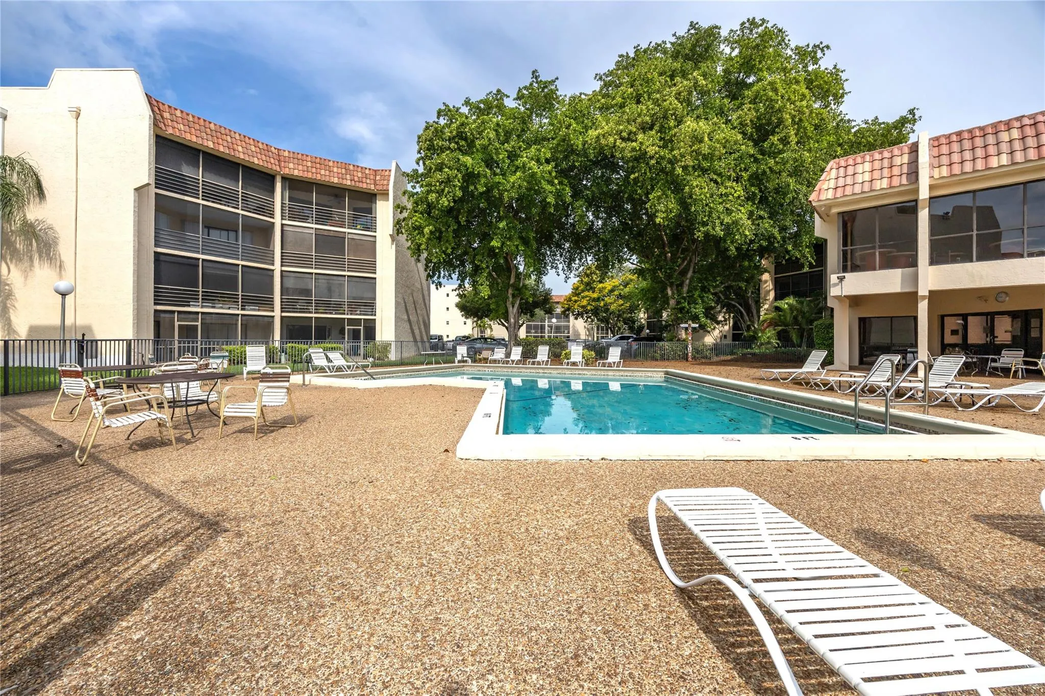6555 W Broward Blvd, #102