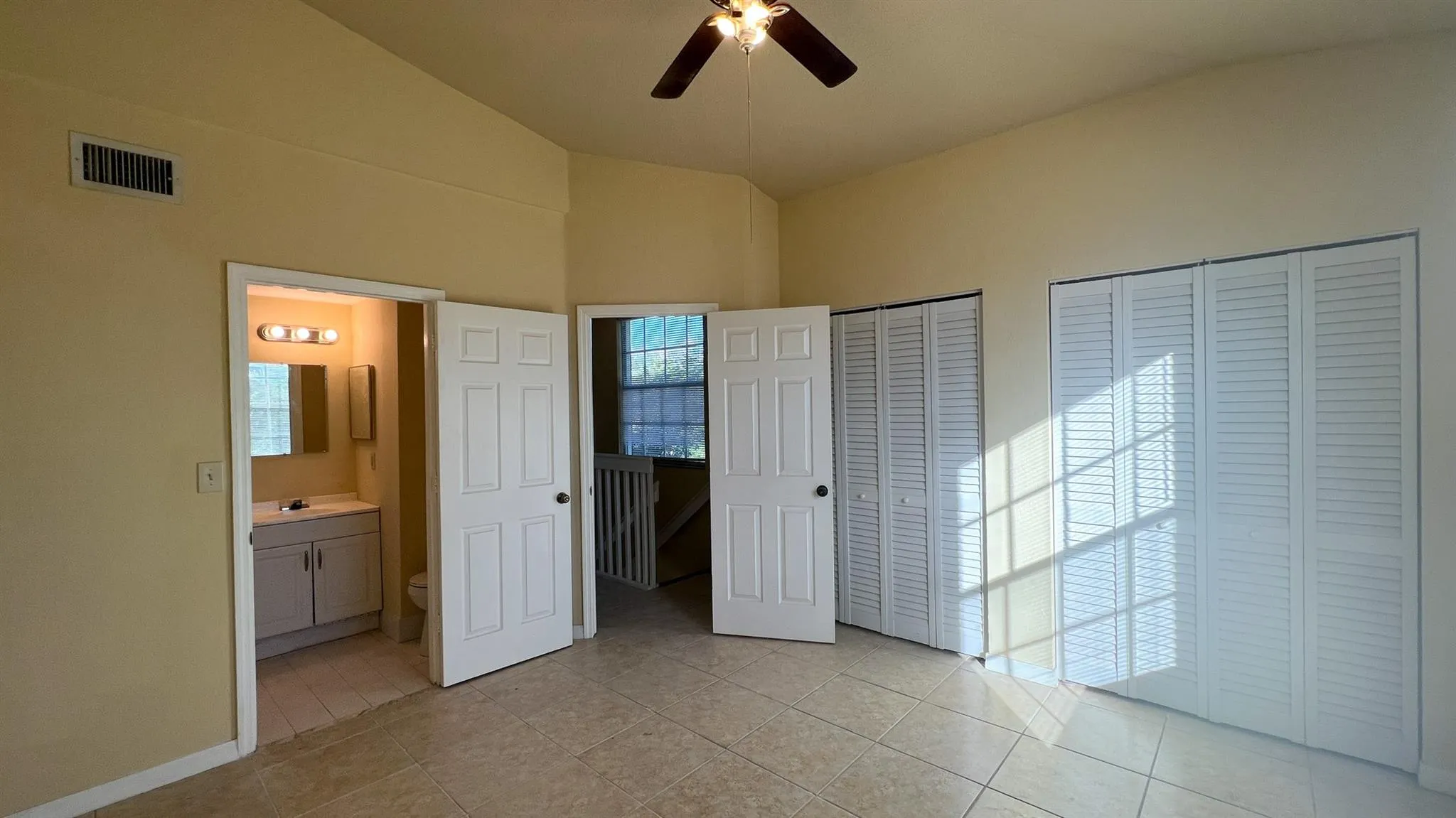735 SW 148th Ave