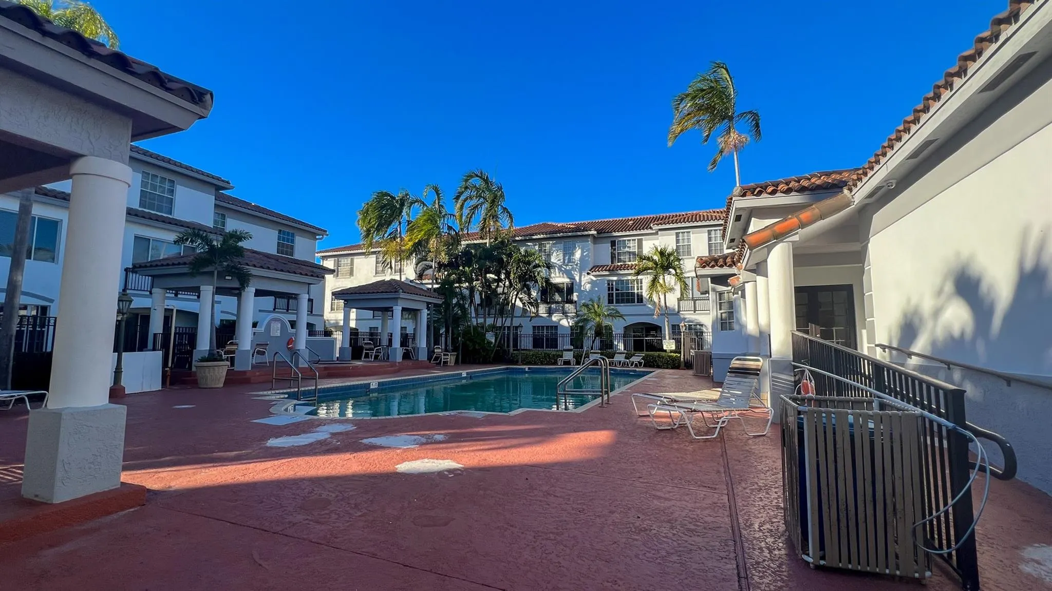 735 SW 148th Ave