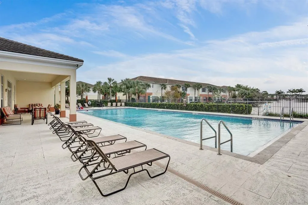 228 SW 6th Ct, #228