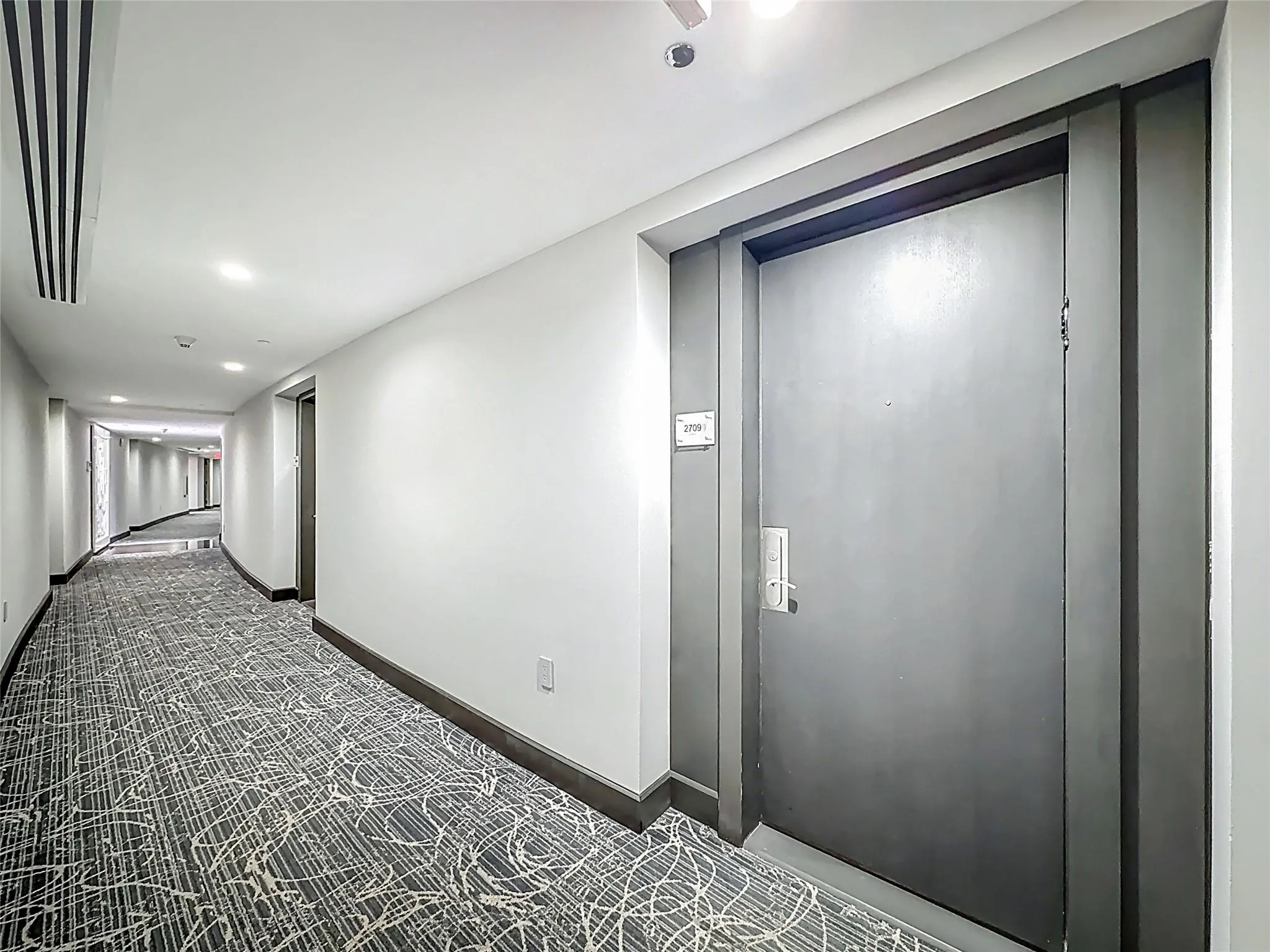 1800 S Ocean Dr, #2709