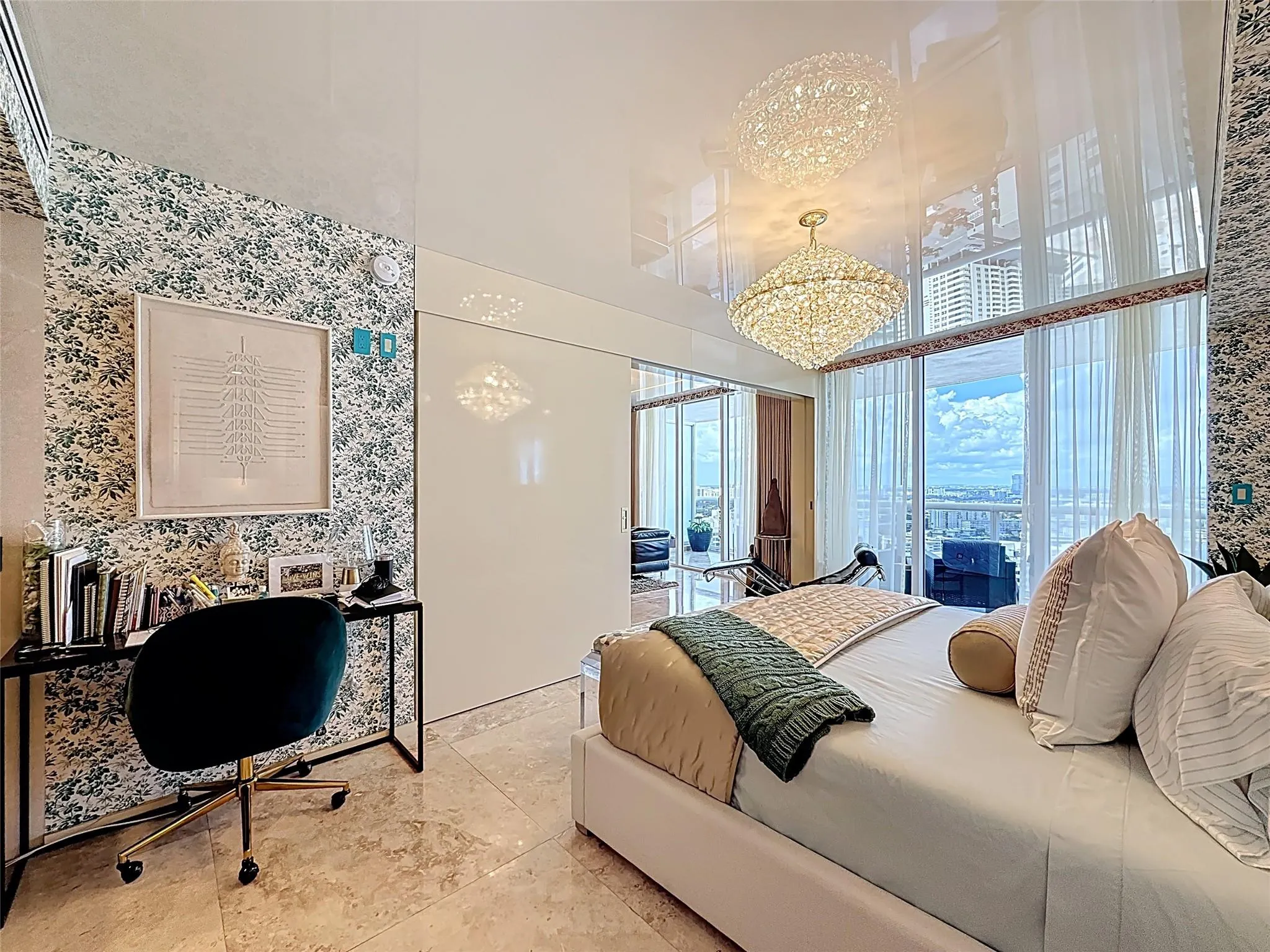 1800 S Ocean Dr, #2709