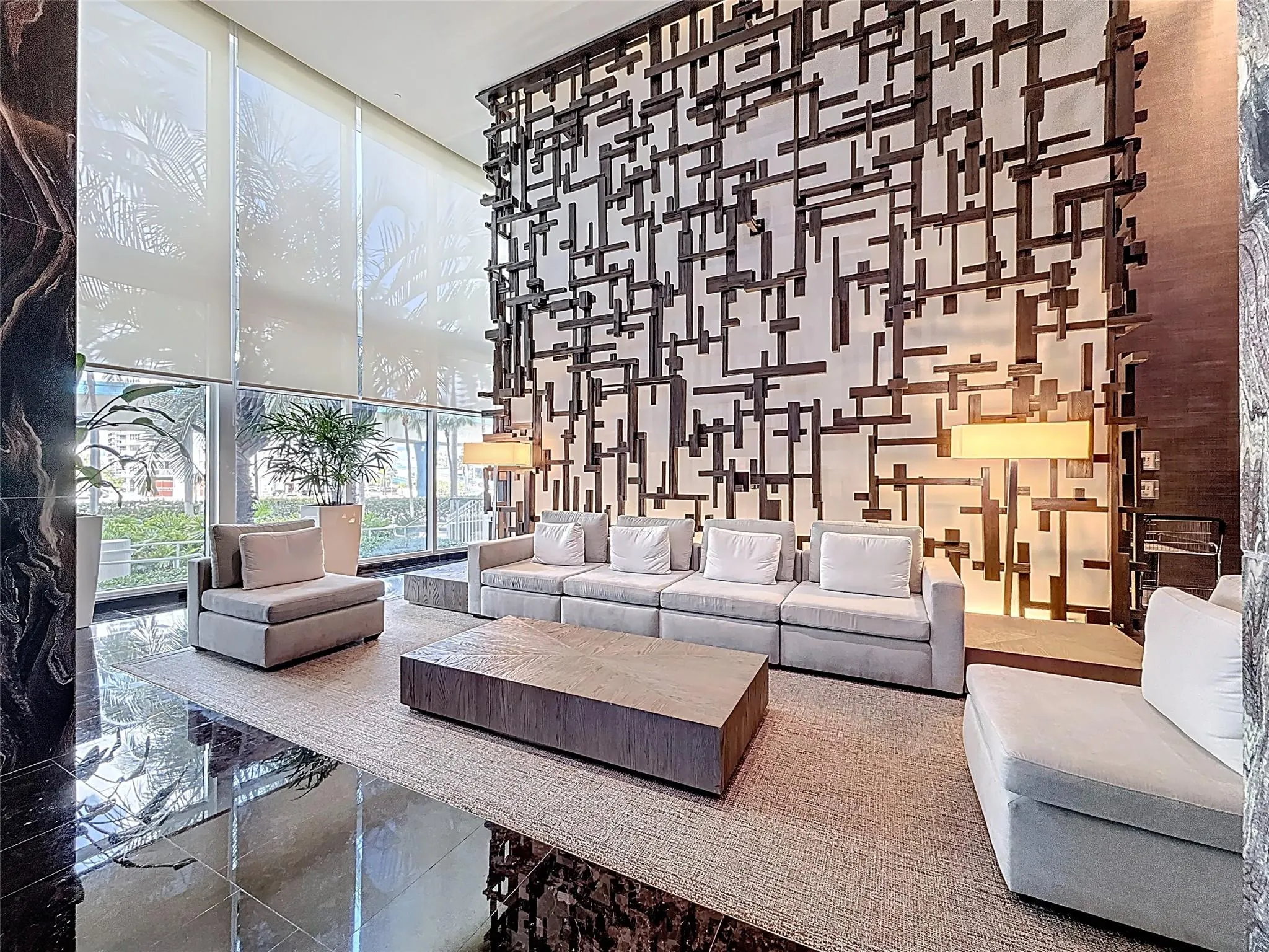 1800 S Ocean Dr, #2709