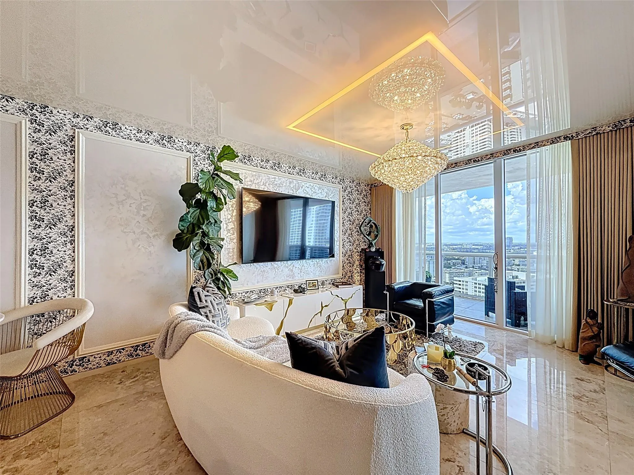 1800 S Ocean Dr, #2709