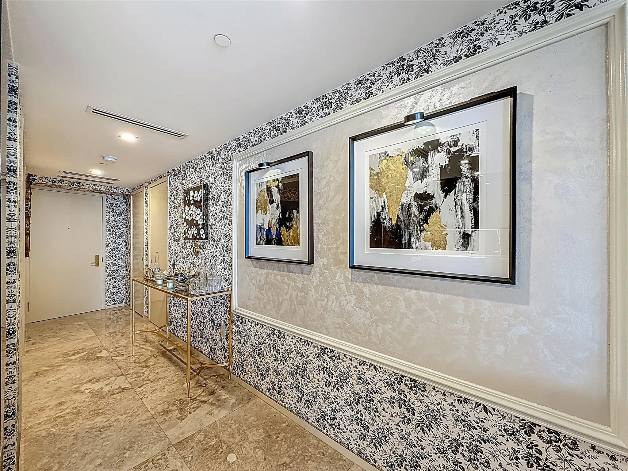 1800 S Ocean Dr, #2709