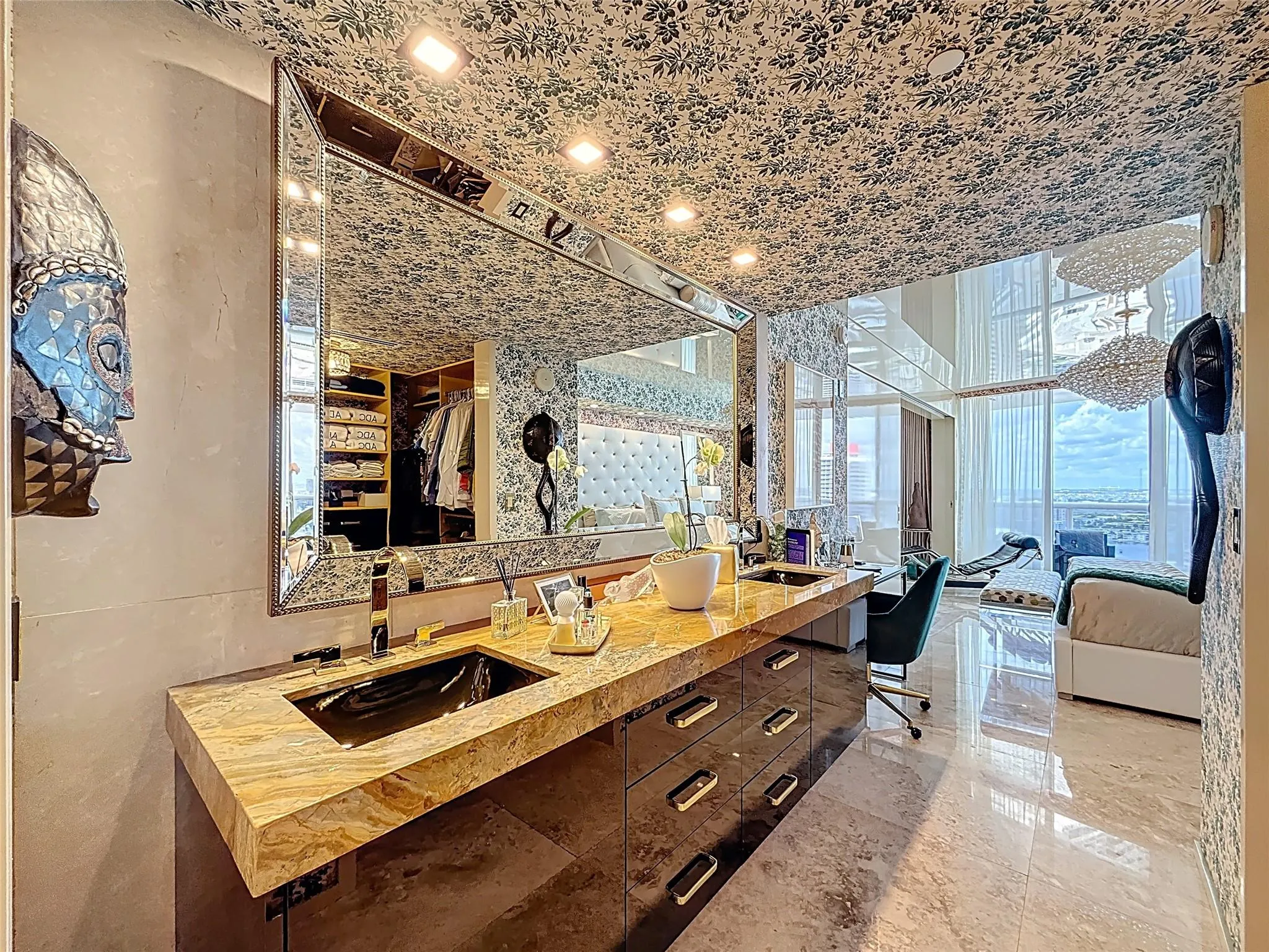 1800 S Ocean Dr, #2709