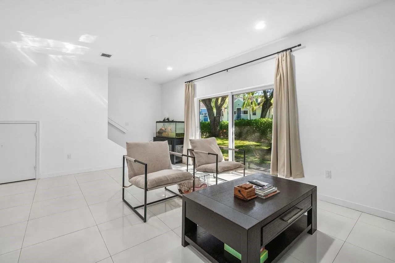 1030 Crystal Way, #104