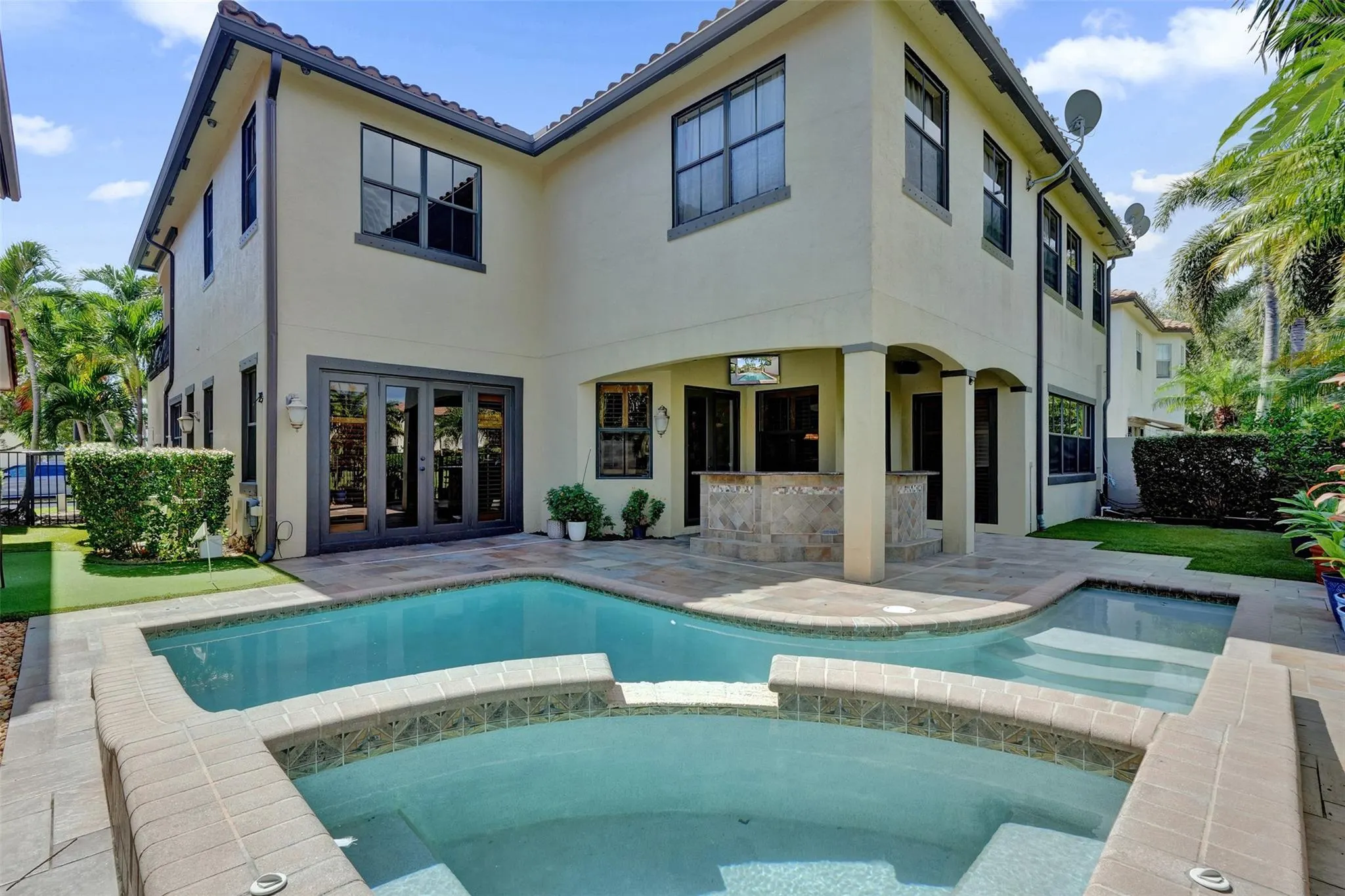 4115 Artesa Dr