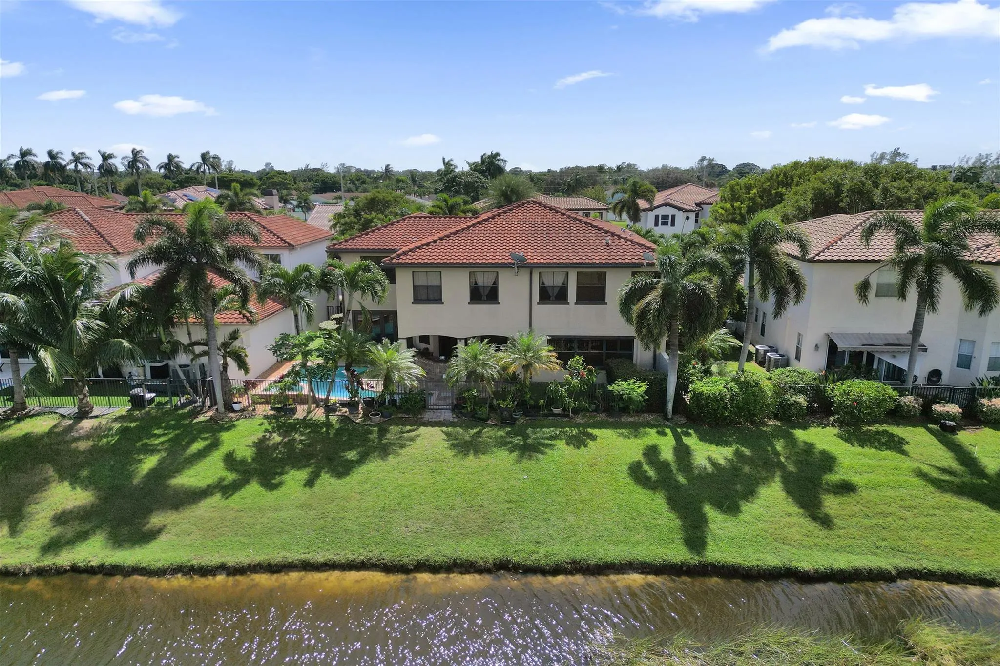 4115 Artesa Dr