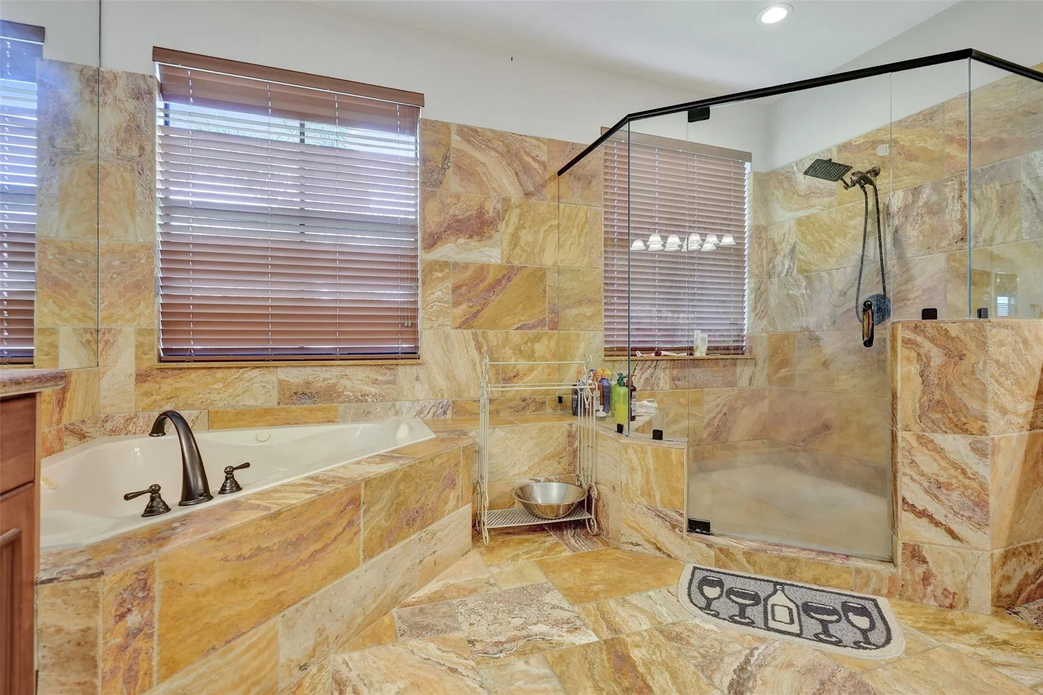 4115 Artesa Dr