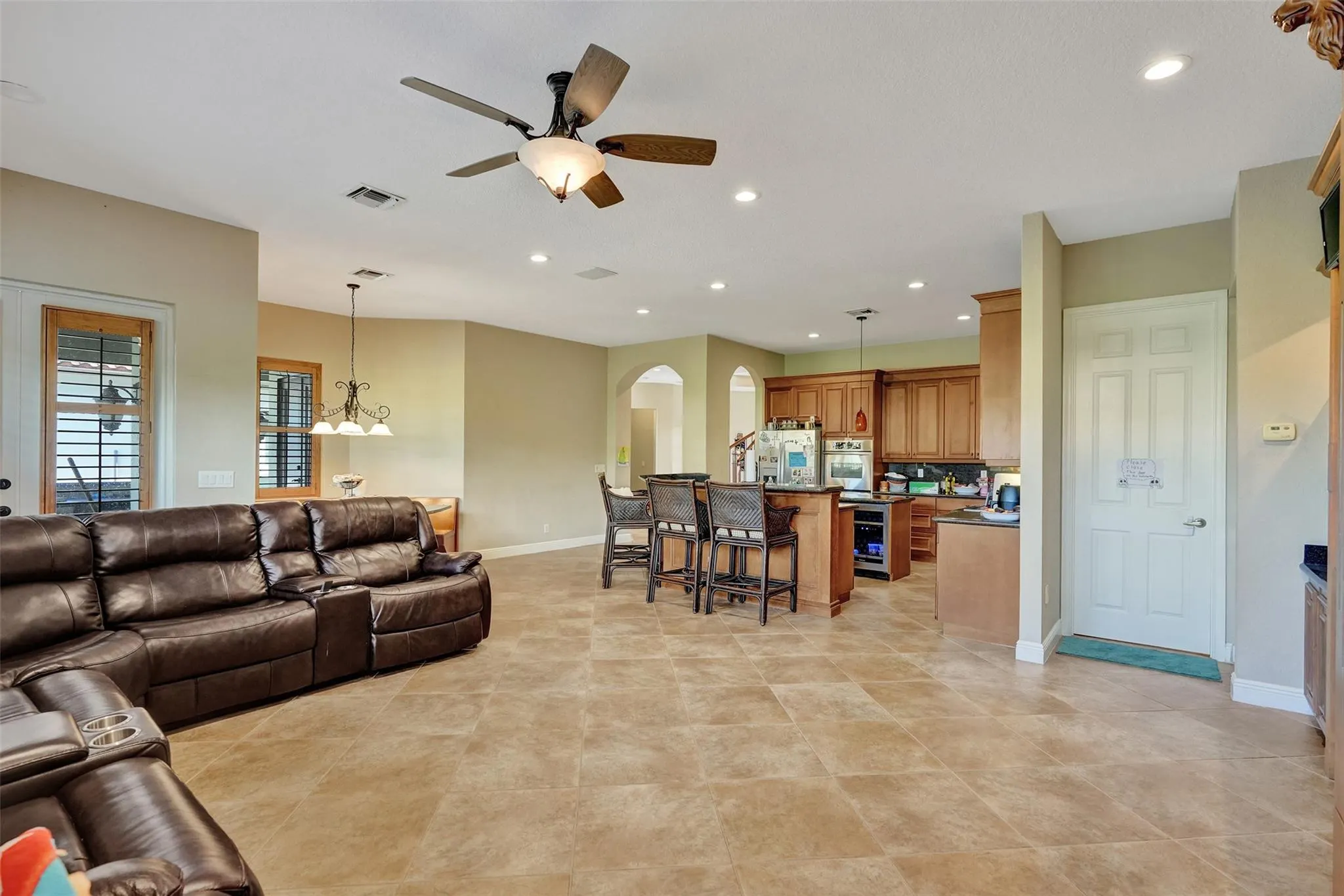 4115 Artesa Dr