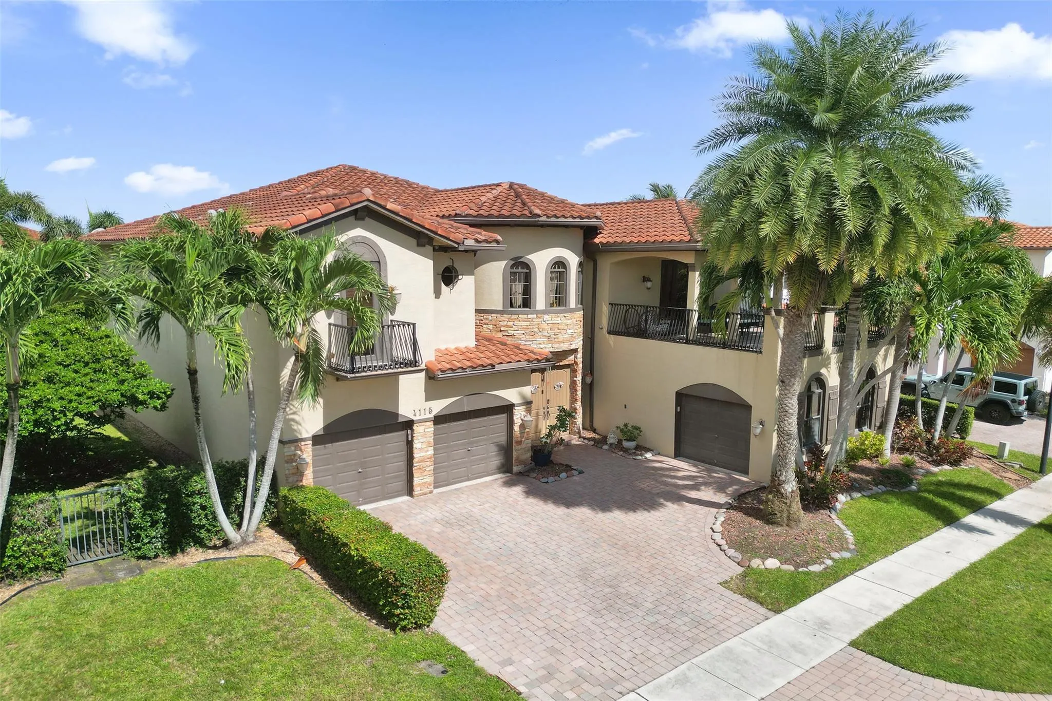 4115 Artesa Dr