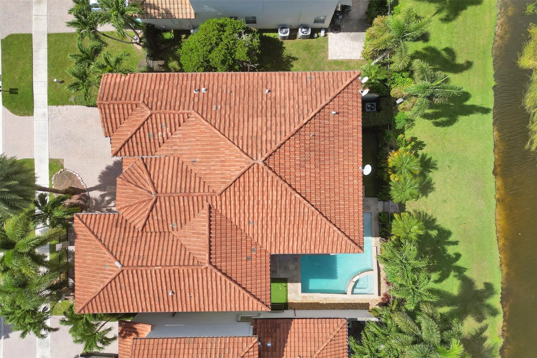 4115 Artesa Dr