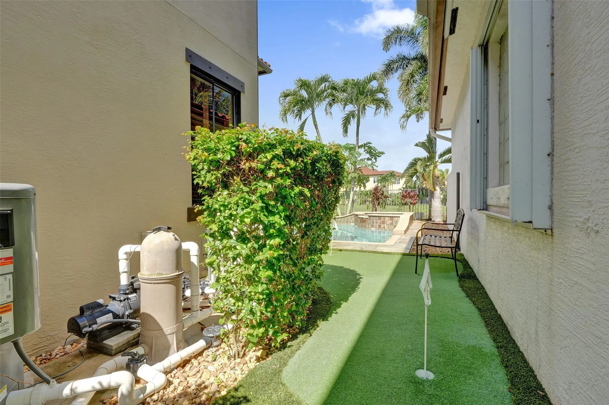 4115 Artesa Dr