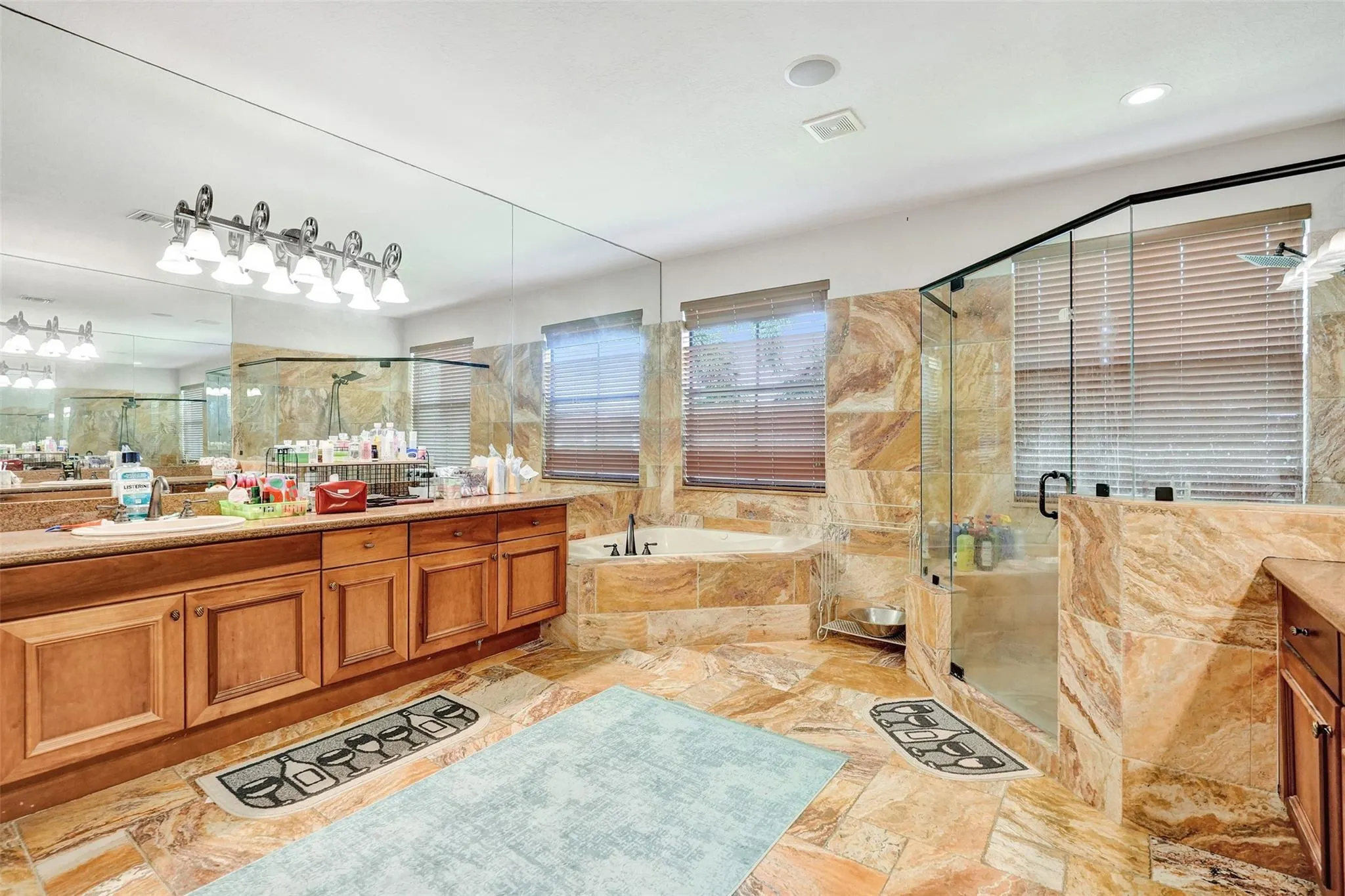 4115 Artesa Dr