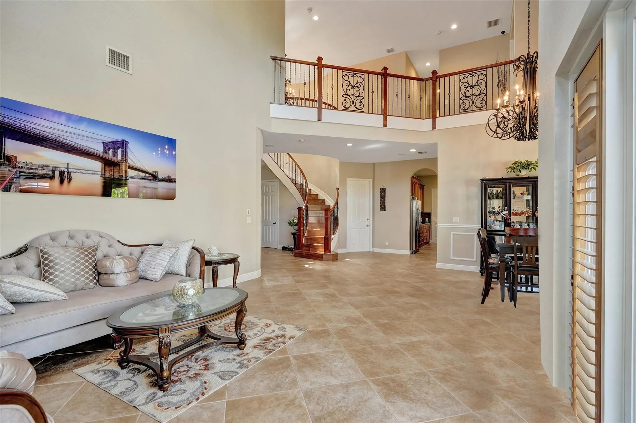 4115 Artesa Dr