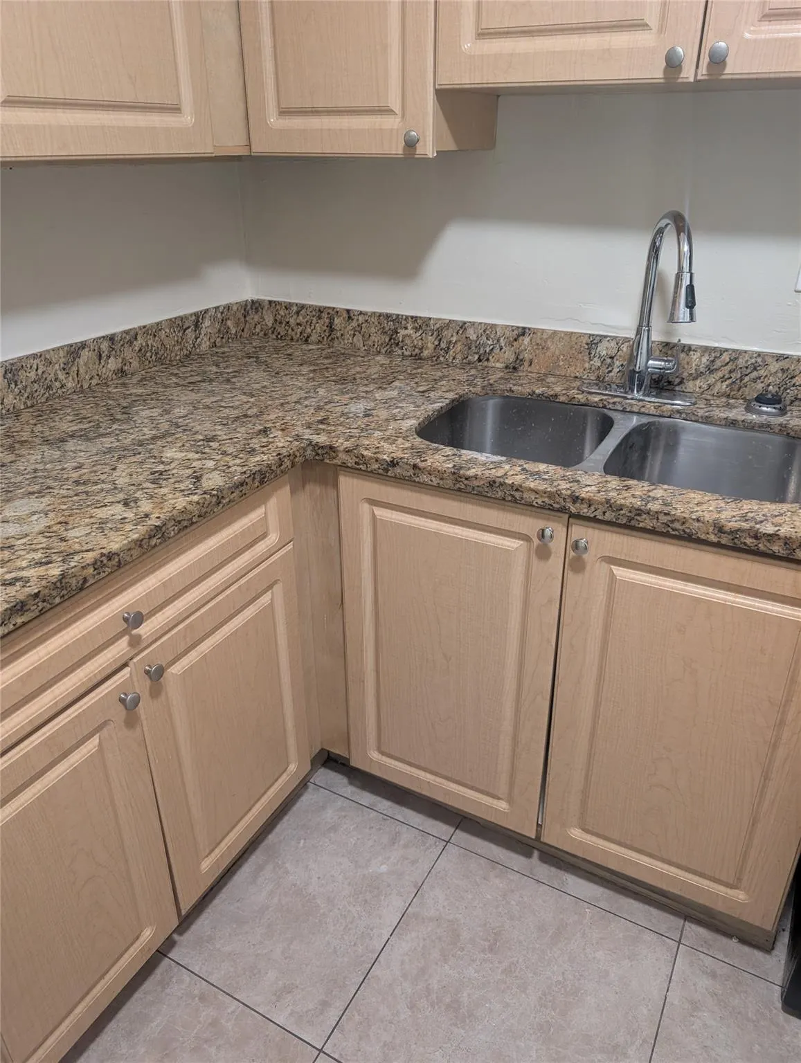 5850 NW 17th PL, #114