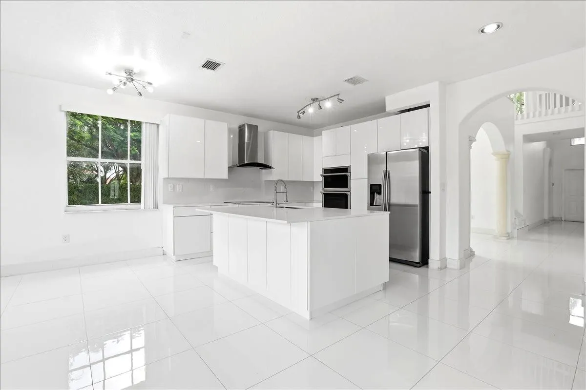 3802 SW 165th Ter