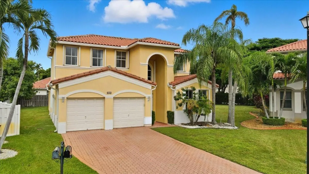 3802 SW 165th Ter